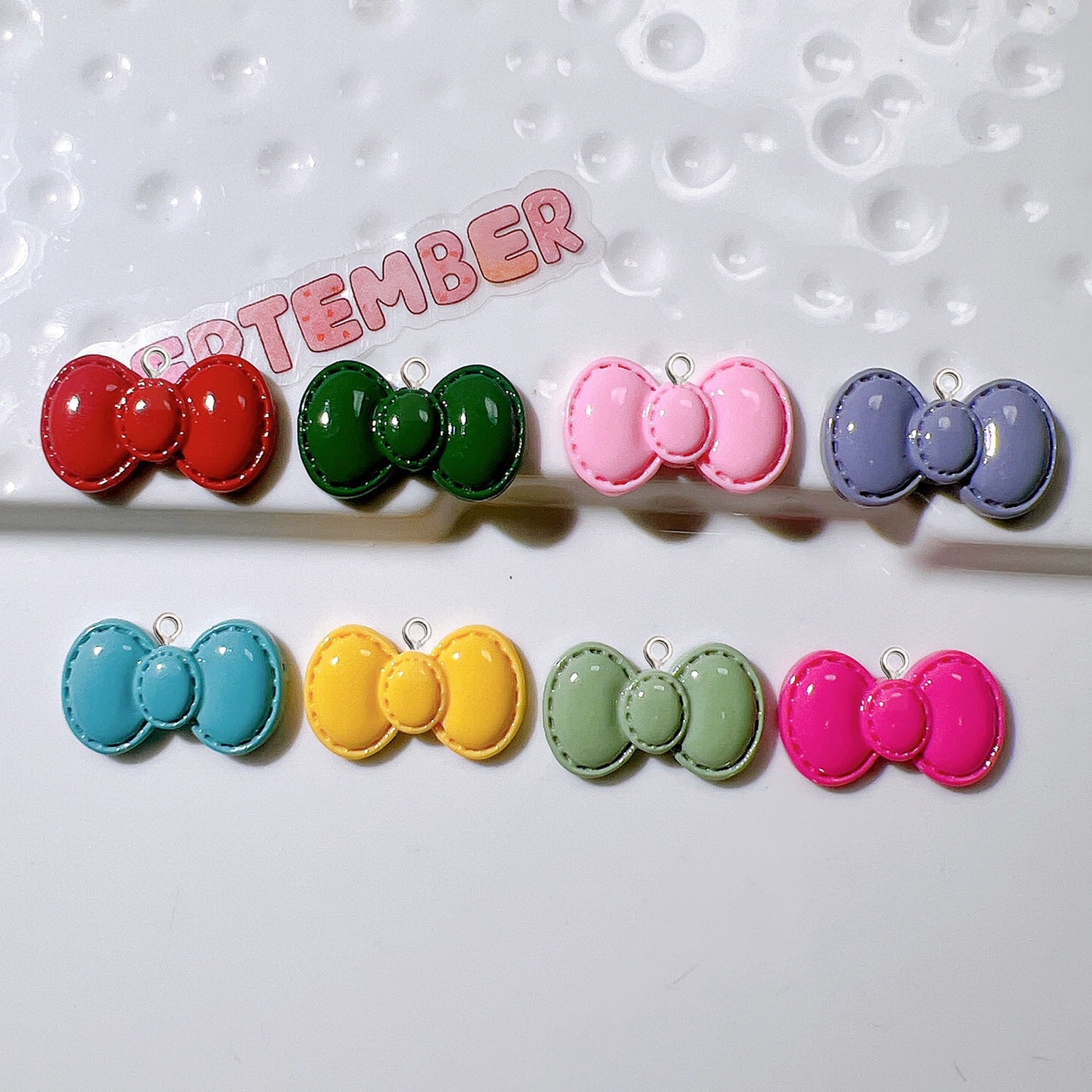 Resin Art Earrings Material - 10 szt. Uroczych zawieszek z żywicy